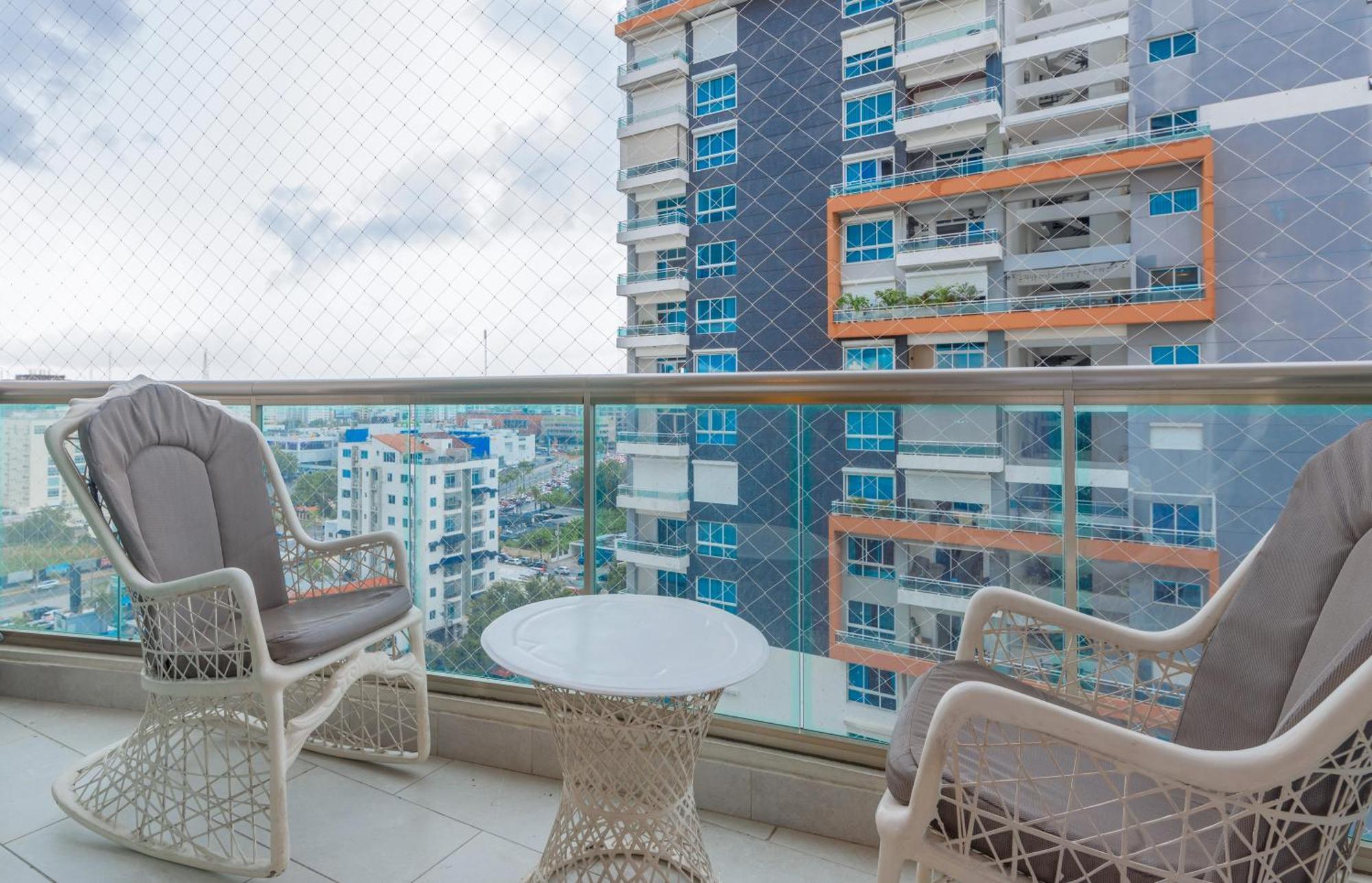 Escape Apartments, Balcony, Pool, Gym & Spa In La Julia Santo Domingo Eksteriør bilde